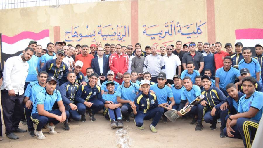 من جانب المعسكر