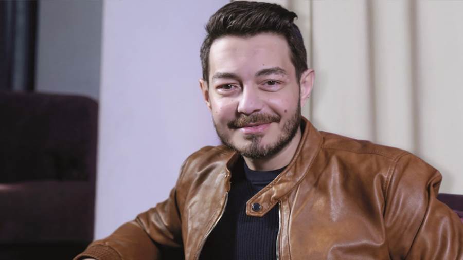 الفنان أحمد زاهر