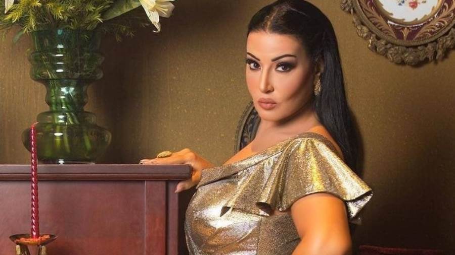 الممثلة سمية الخشاب