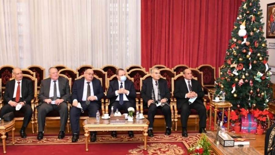 البابا تواضروس مع وفد من المجلس الأعلى للقضاء