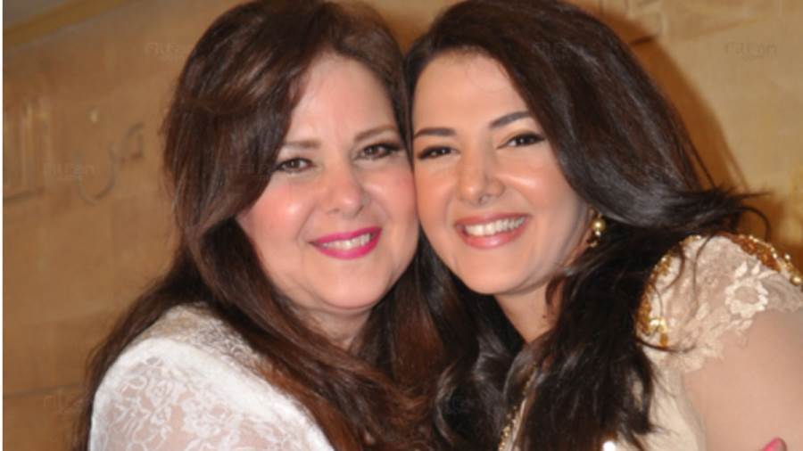 دلال عبدالعزيز ودنيا سمير غانم