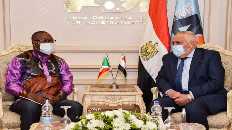 الفريق عبد المنعم في مباحثات مع دولة بوروندي