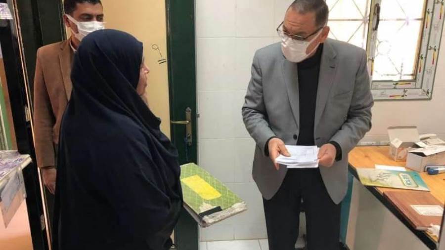 محافظ الشرقية يفاجئ العاملين بالوحدة الصحية بالسعدية