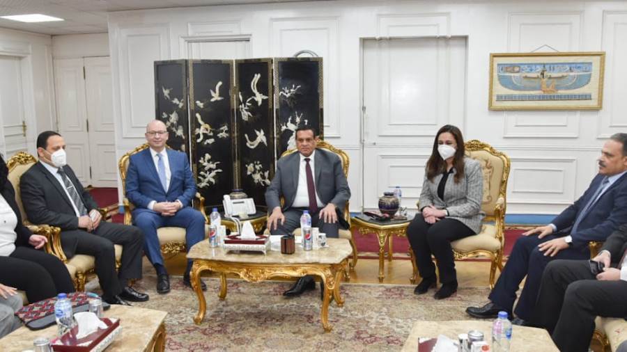 محافظ البحيرة يستقبل لويس دوماس سفير دولة كندا