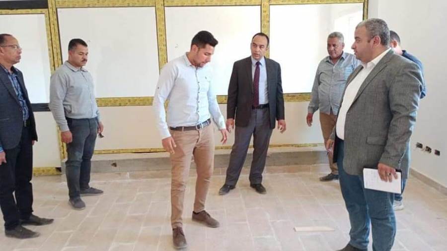 نائب محافظ المنيا يتفقد مشروعات حياة كريمة
