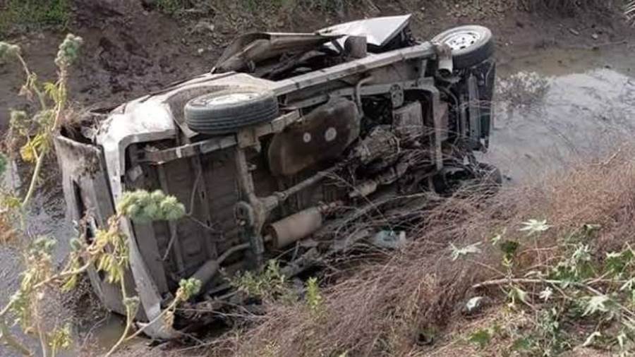 حادث انقلاب سيارتين ملاكي بالطريق الحر