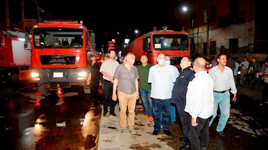 محافظ أسيوط يتفقد أعمال السيطرة على حريق بوحدتين سكنيتين بأحد الأبراج بحي غرب