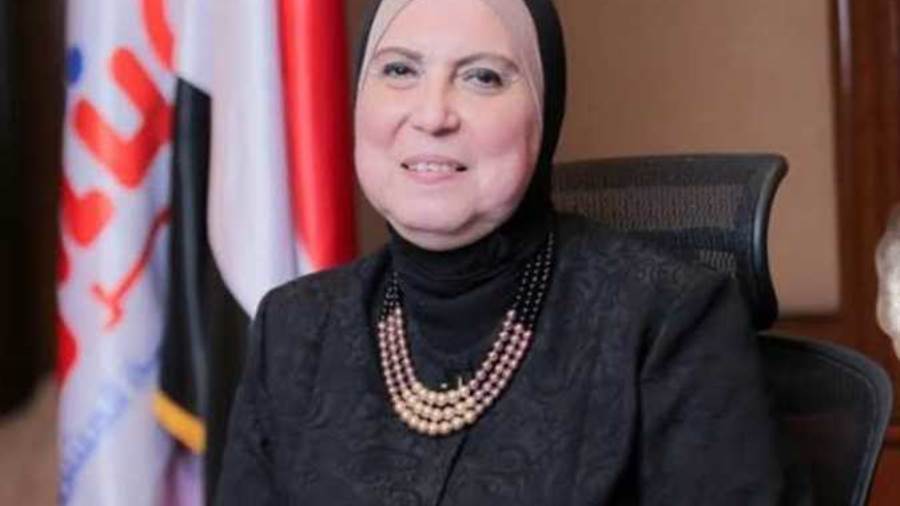 نيفين جامع