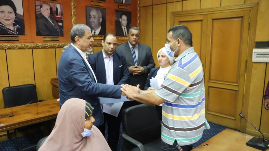 وزير القوى العاملة محمد سعفان