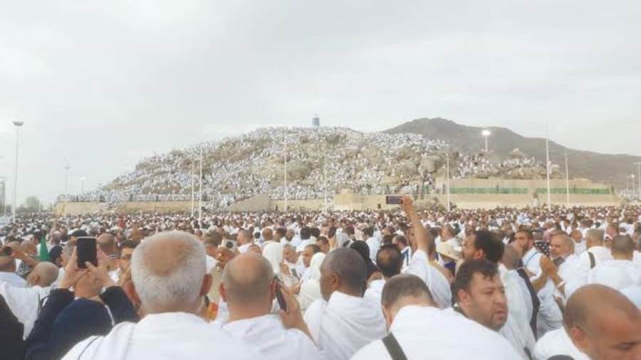 حجاج بيت الله الحرام من الجمعيات الأهلية