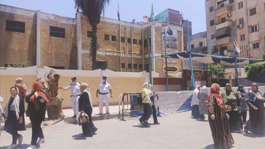 طلاب الثانوية العامة بالقليوبية