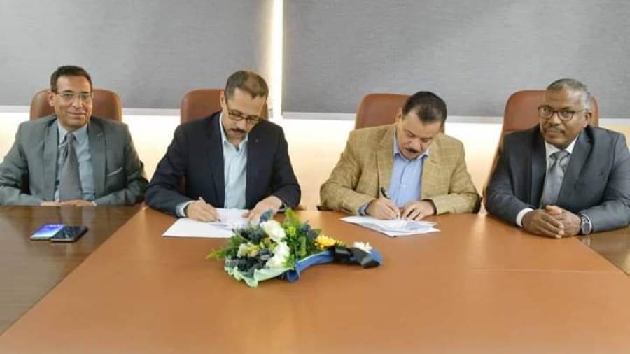 ئيس الجامعة ووكيل وزارة الصحة يوقعان بروتوكول تعاون بين الجامعة ووزارة الصحة والسكان