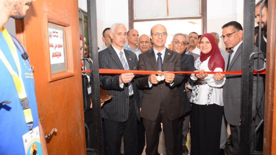 أفتتاح مكتبة كلية تجارة جامعة أسيوط