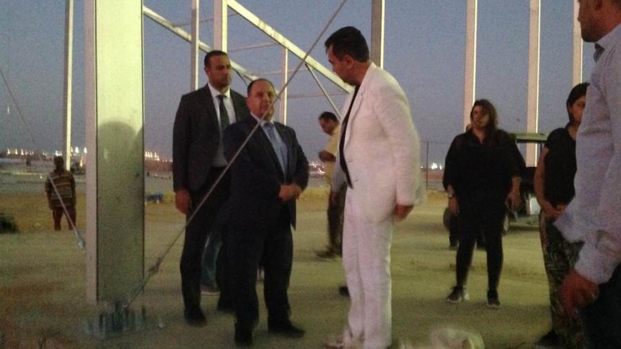 وزير المالية خلال الجولة
