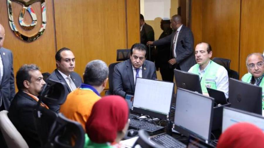 وزير الصحة يترأس غرفة إدارة التأمين الصحي للمؤتمر