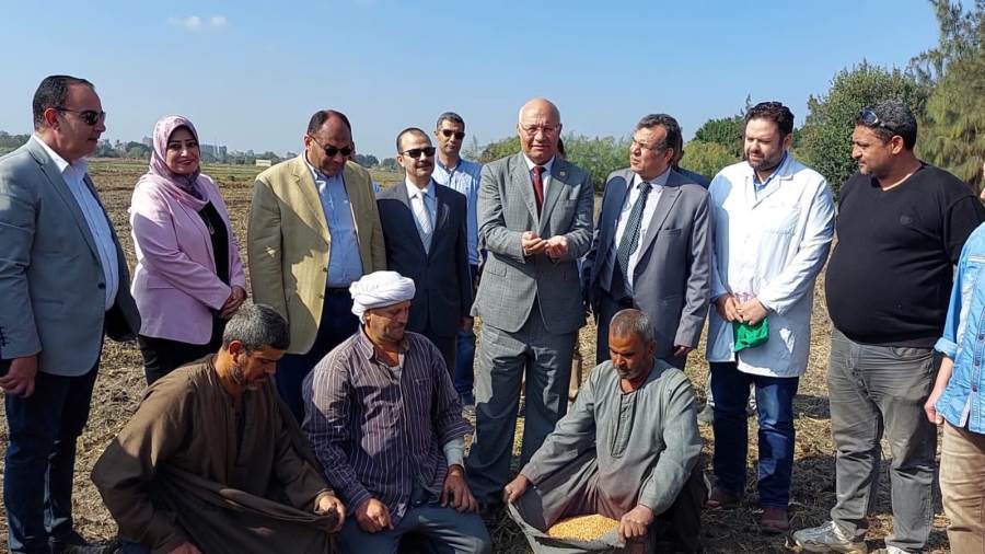 مزراع كلية زراعة مشتهر