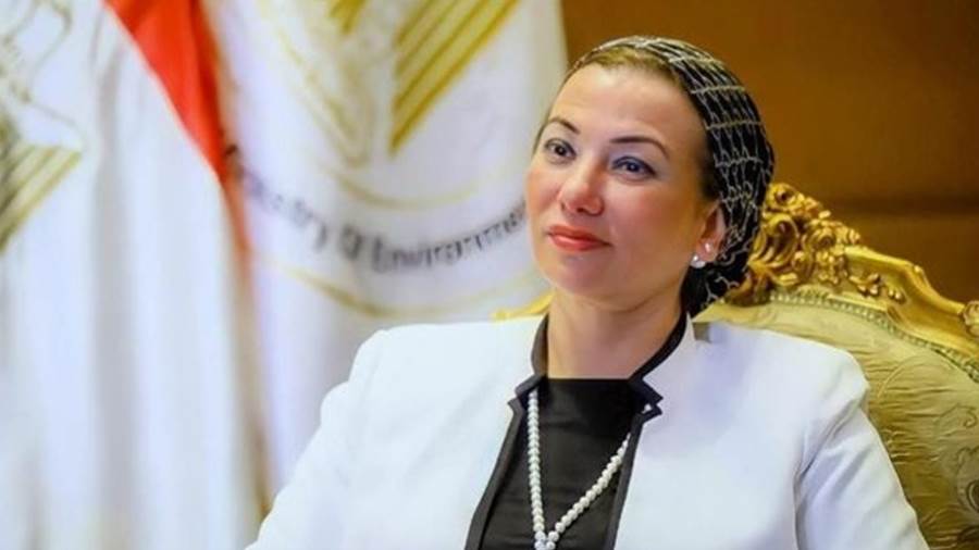 وزيرة البيئة