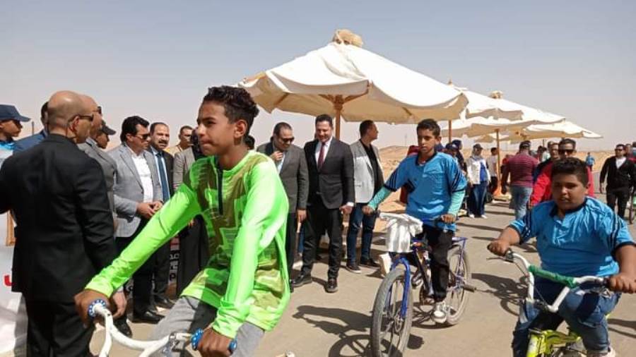 وزير الرياضة واللواء الزملوط يشهدان سباق الدراجات