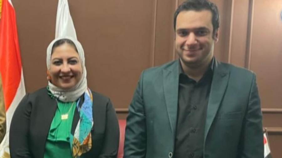 د. محمد بدران رئيس الحزب وأسماء حسانين نائب رئيس الحزب