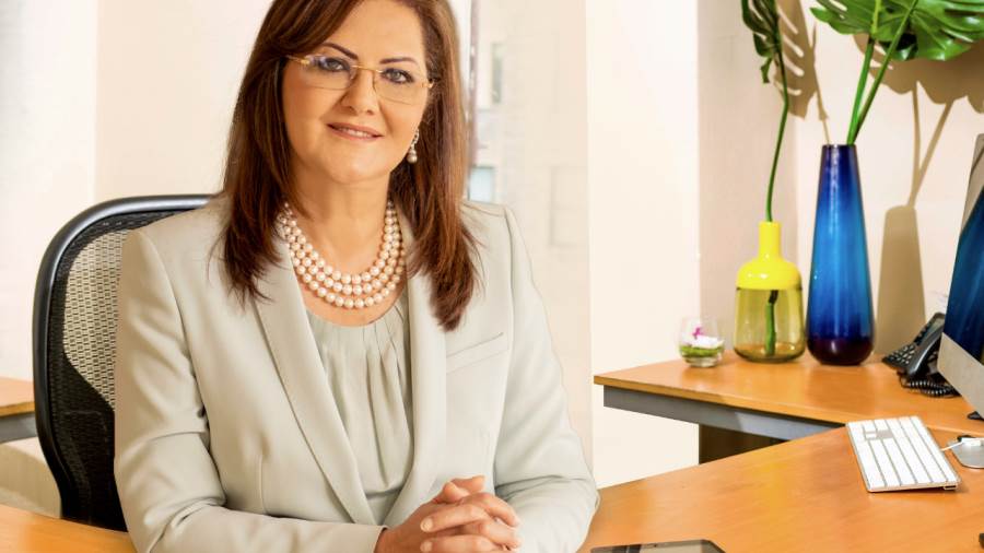 الدكتورة هالة السعيد