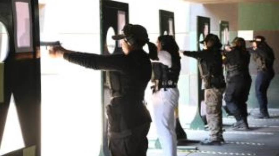 العنصر النسائي بأكاديمية الشرطة