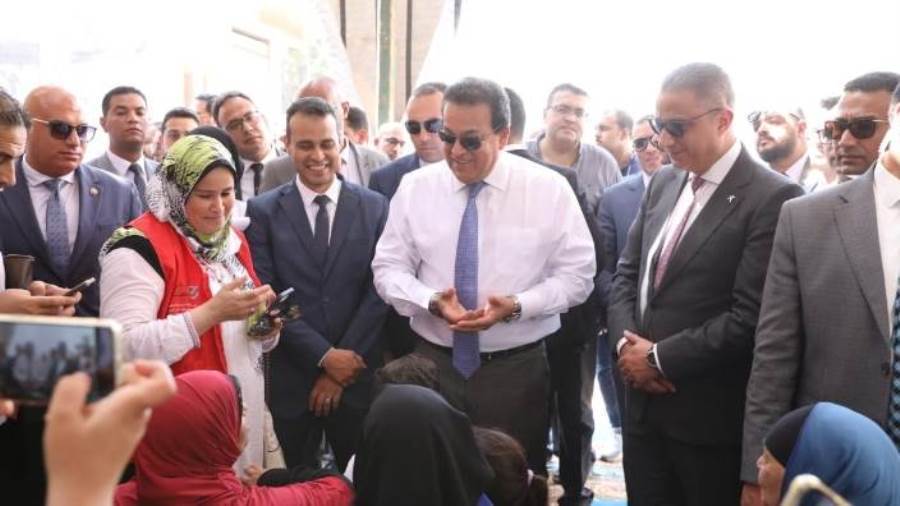 وزير الصحة بالفيوم