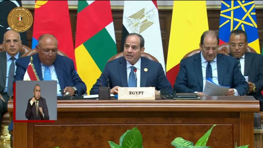 الرئيس السيسي يرحب بالمشاركين فى قمة دول جوار السودان