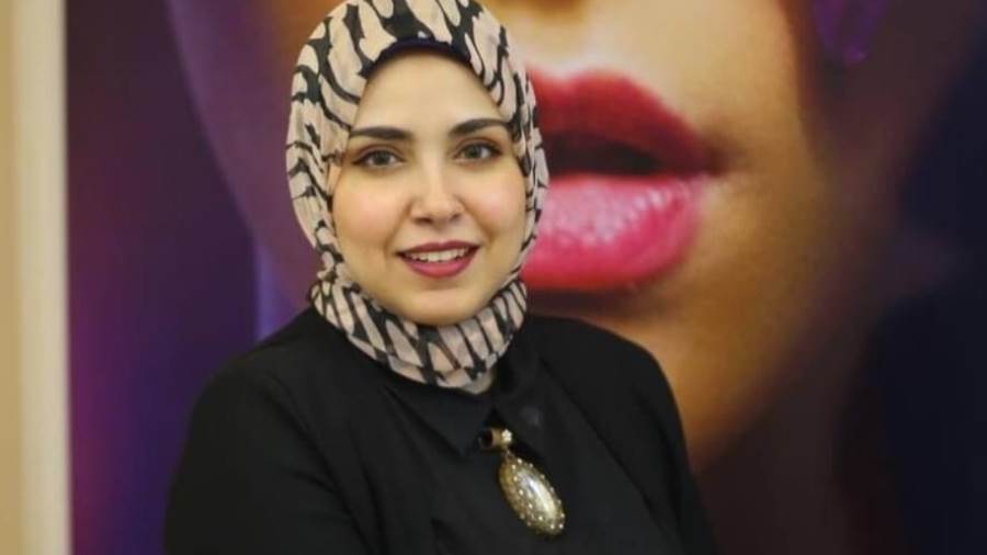 الدكتور سارة علاء