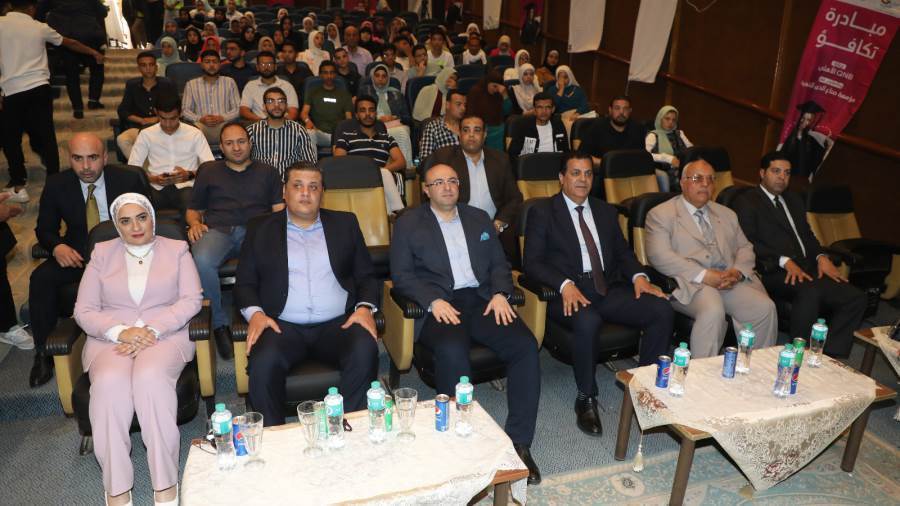 دعم طلاب الجامعات التكنولوجية النابغين ببنى سويف