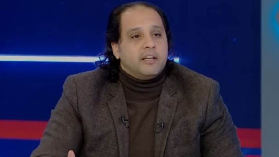 حسن مصطفى لاعب الأهلي السابق