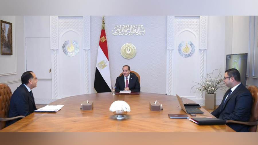 الرئيس عبد الفتاح السيسي خلال الاجتماع