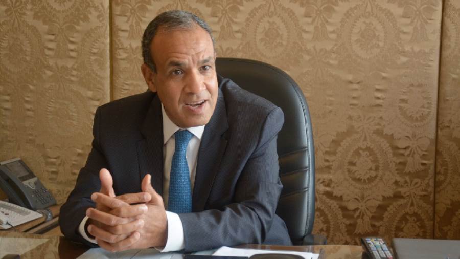 الدكتور بدر عبدالعاطي