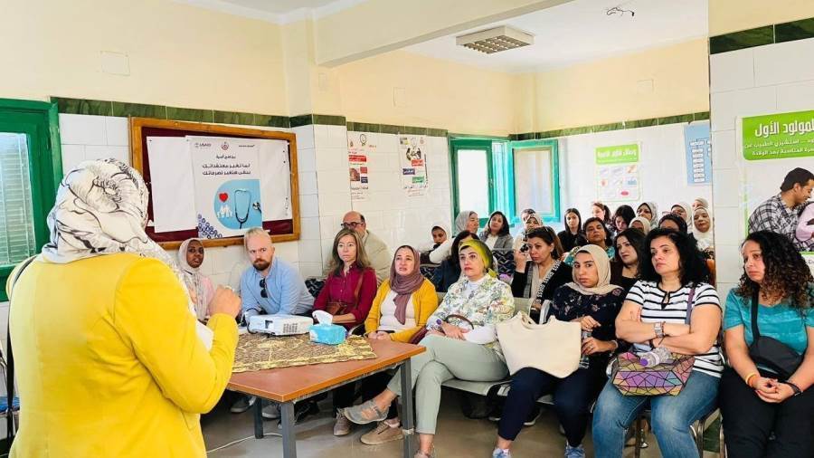 فريق الوكالة الأمريكية يزور الوحدة الصحية بالزرابي