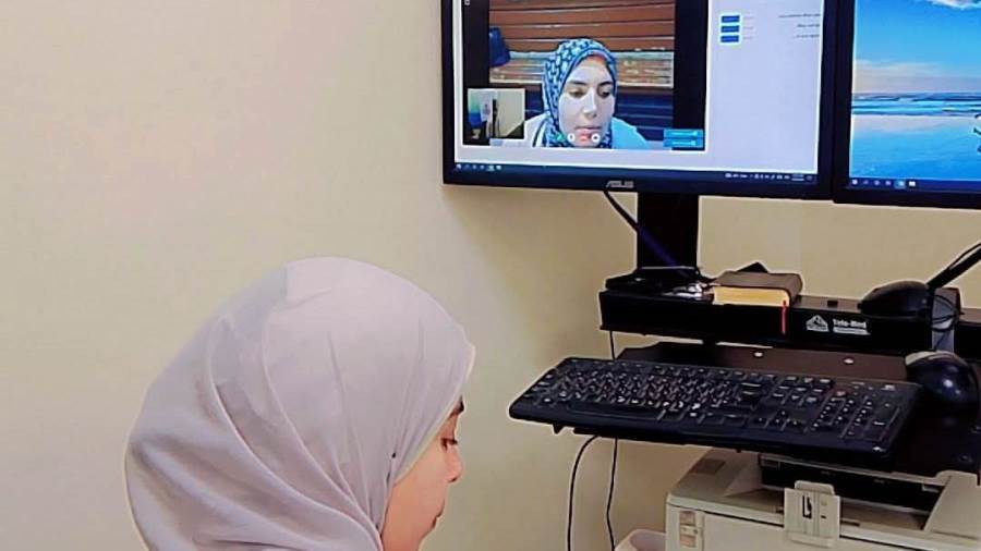 تقديم المشورة الطبية عن بعد بالمستشفى