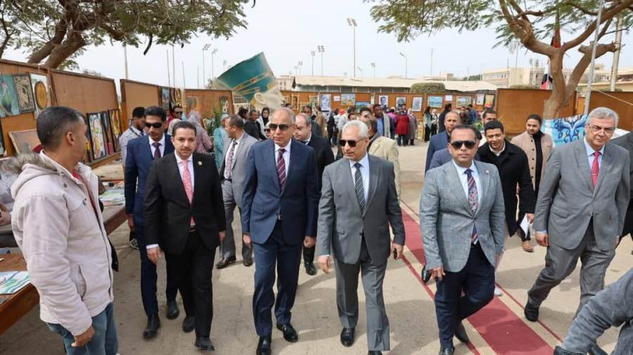 محافظ المنيا ورئيس الجامعة يفتتحان المهرجان الكشفي الإرشادي
