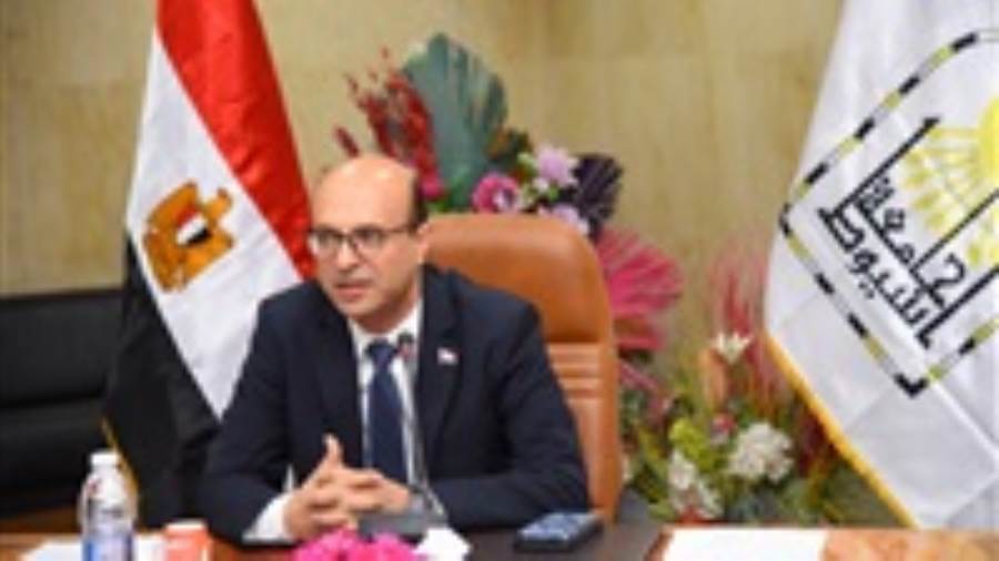الدكتور أحمد المنشاوي رئيس جامعة أسيوط