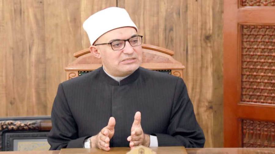 الدكتور نظير عياد مفتي الجمهورية