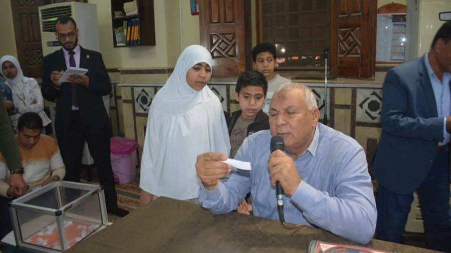 اللواء محمد الزملوط محافظ الوادى الجديد