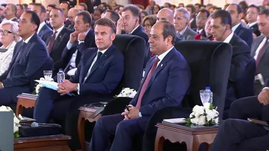 السيد الرئيس عبدالفتاح السيسي ونظيره الفرنسي إيمانويل ماكرون