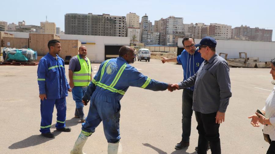 رئيس شركة الصرف الصحي بالإسكندرية يتفقد عددا من محطات الرفع لمتابعة أعمال التطوير ورفع الكفاءة