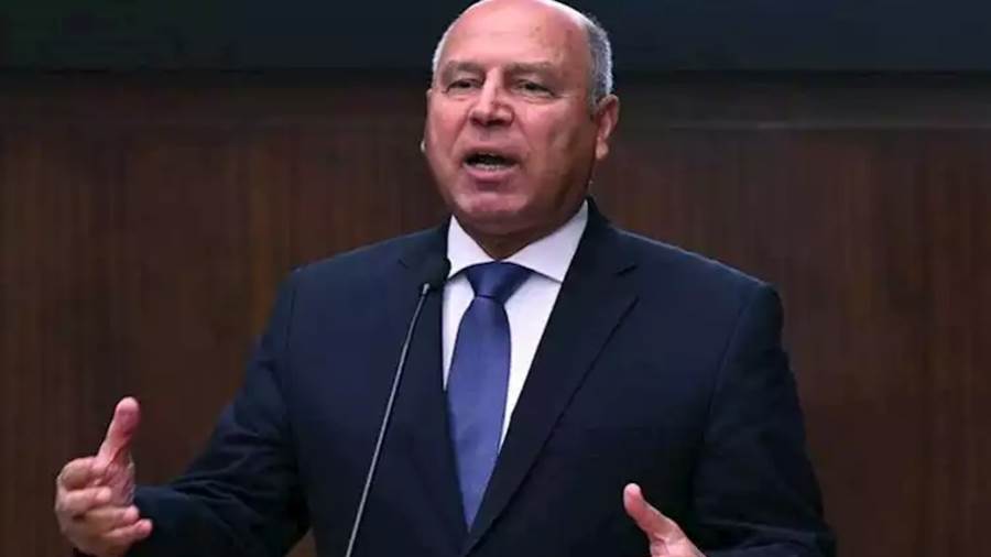 كامل الوزير وزير النقل والصناعة