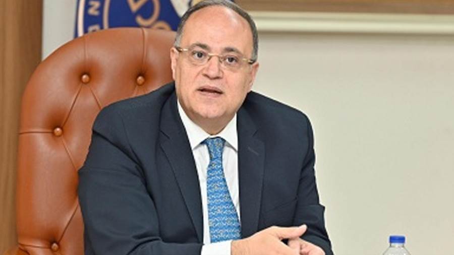 رئيس هيئة الدواء المصرية الدكتور علي الغمراوي