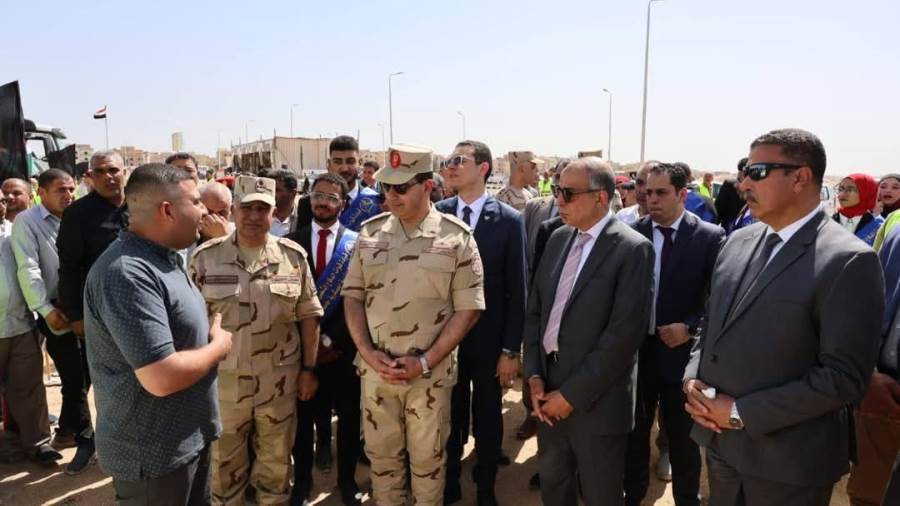 محافظ المنيا خلال الجوله