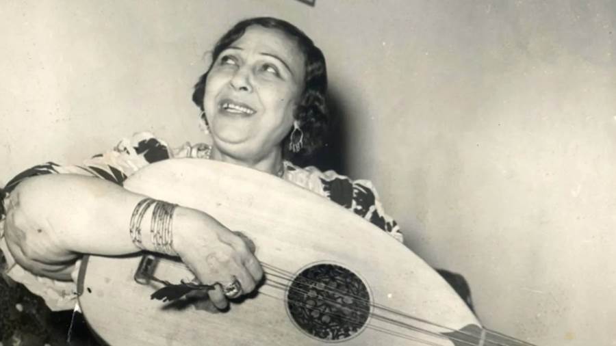 سلطانة الطرب منيرة المهدية