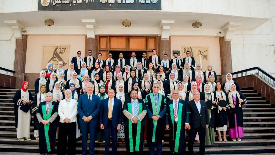 حفل تخريج طب بنى سويف