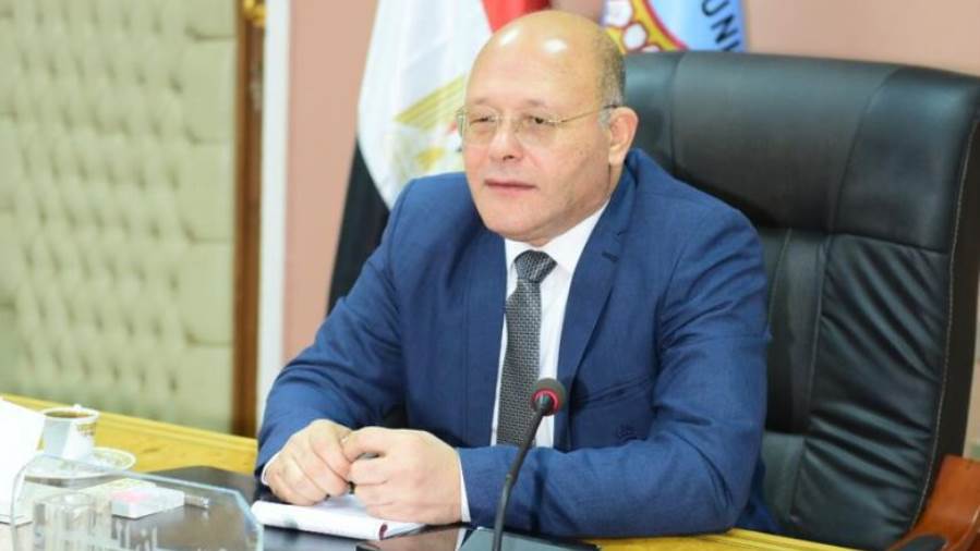 الدكتور حسان النعماني رئيس جامعة سوهاج