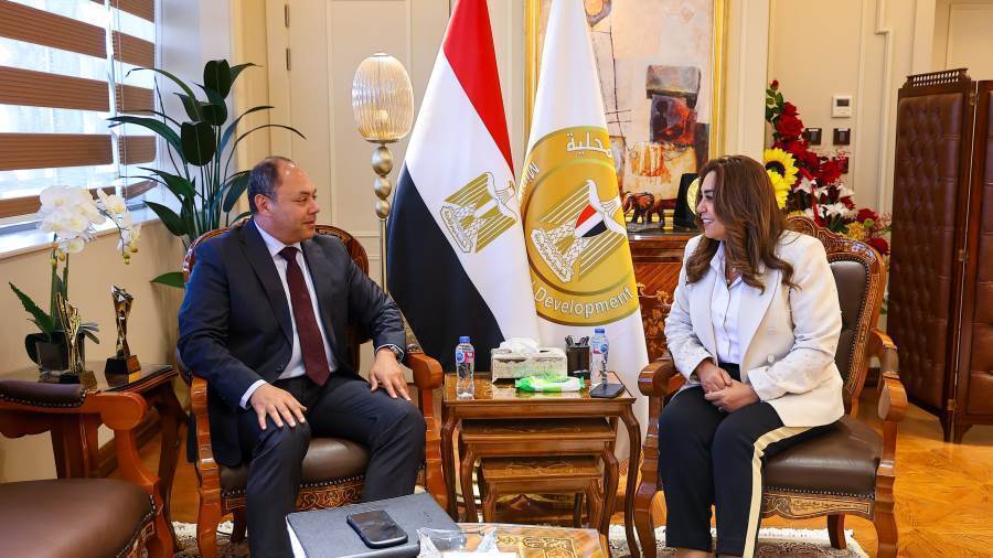 د.منال عوض تلتقي اللواء عمرو عبد المنعم