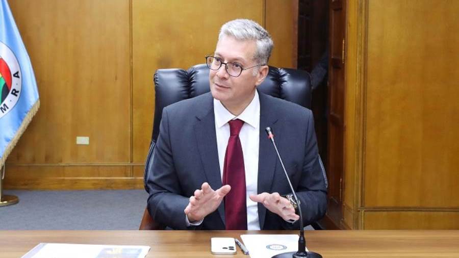 وزير البترول والثروة المعدنية المهندس كريم بدوي