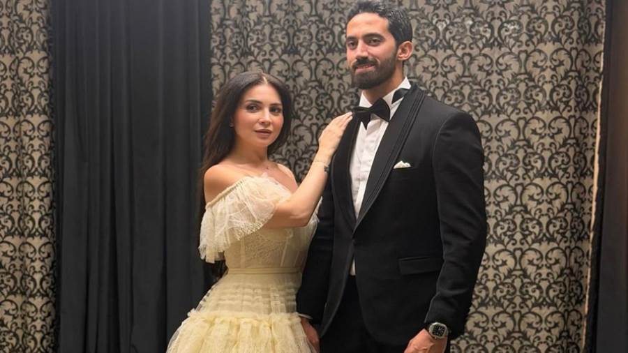 أحمد تيمور ومي عز الدين