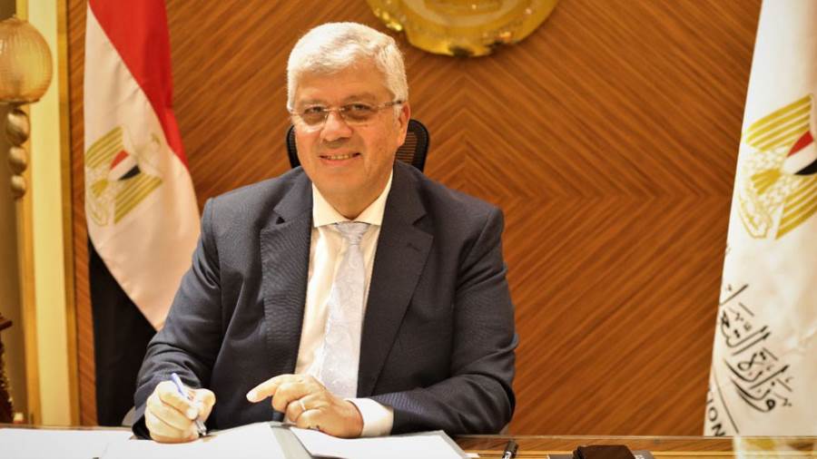الدكتور أيمن عاشور وزير التعليم العالي والبحث العلمي